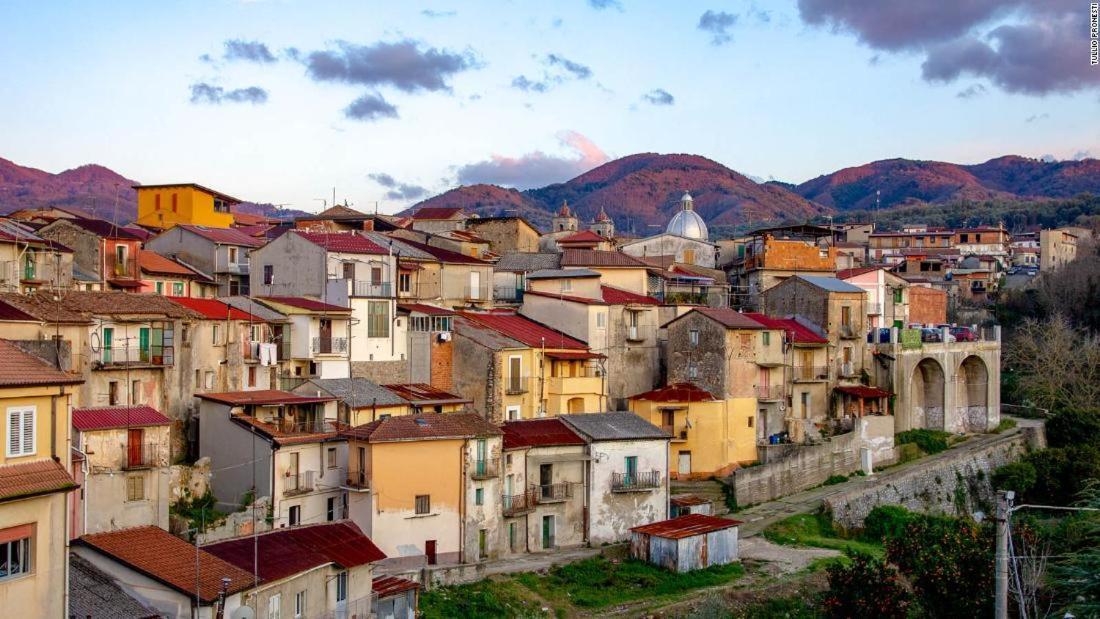 Bed And Breakfast Il Sole -Cinquefrondi Εξωτερικό φωτογραφία